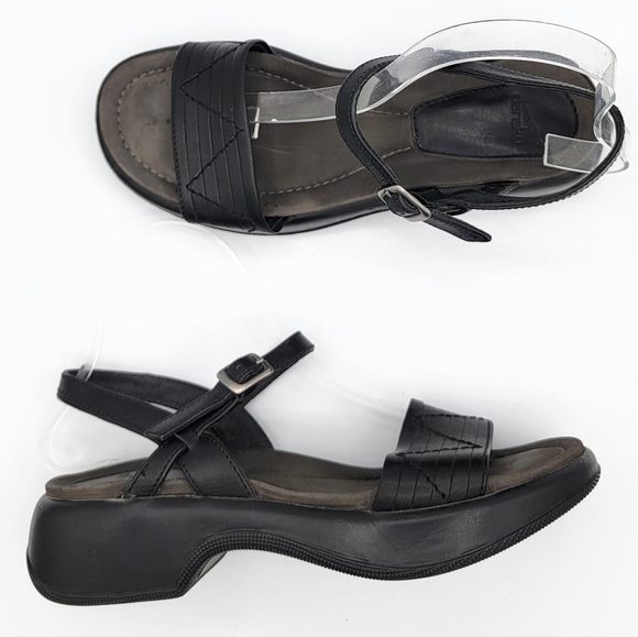 Dansko Shoes - Dansko Black Leather Sandals Size 39